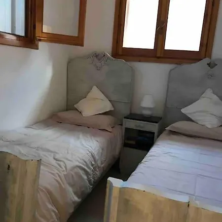 Ira Gongilo R9048 Сasa de vacaciones Porto Rotondo