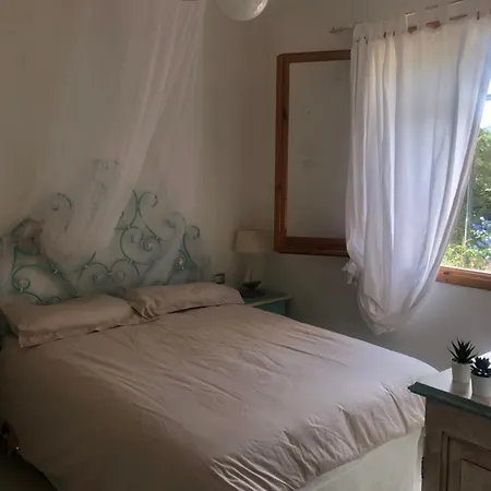 Ferienhaus Ira Gongilo R9048